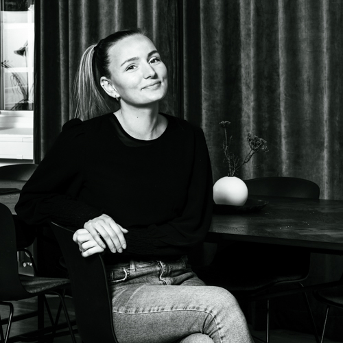 Victoria Miocic MEXL